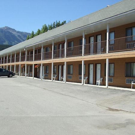 Mary'S Motel Golden Eksteriør billede