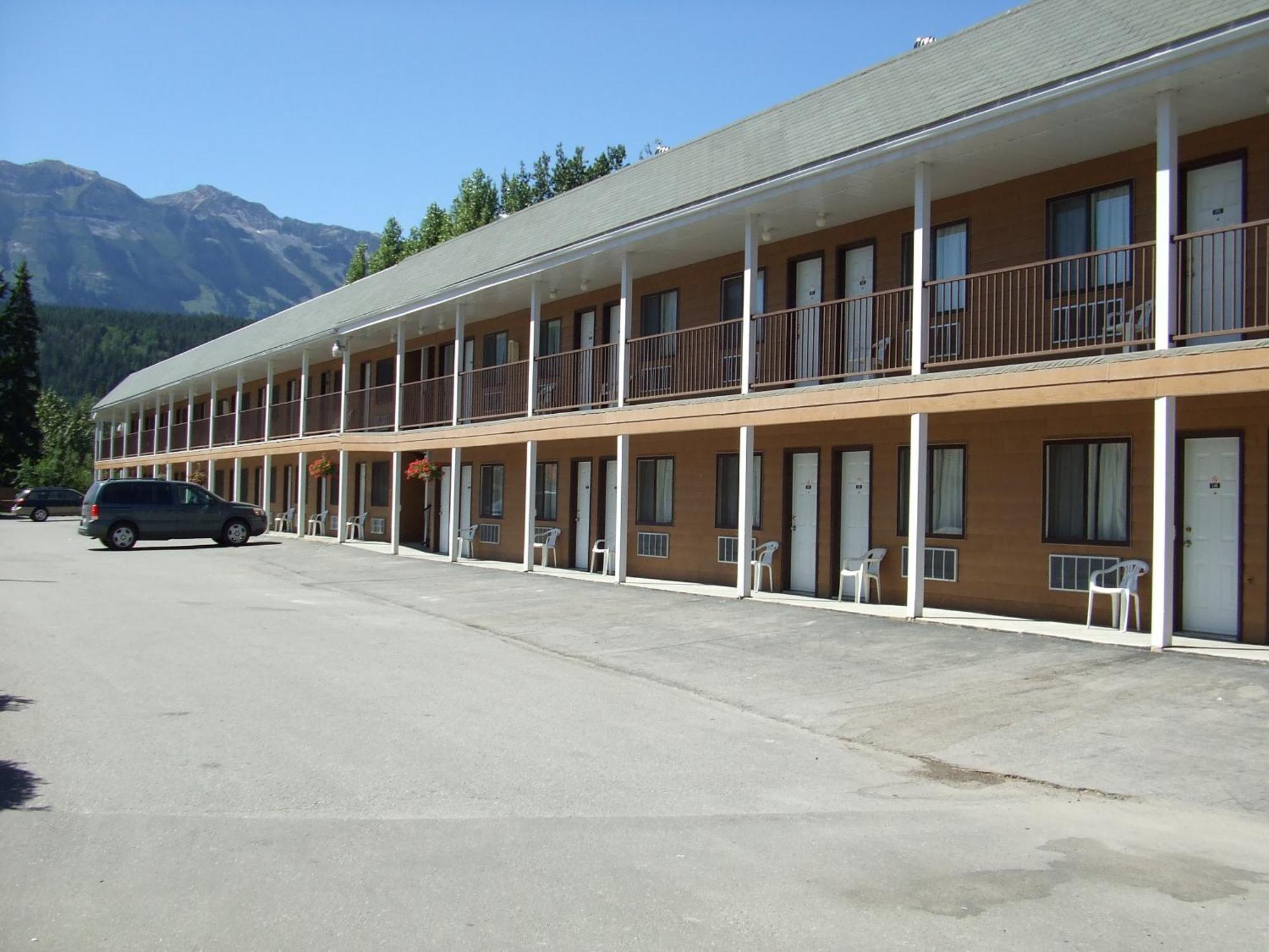 Mary'S Motel Golden Eksteriør billede